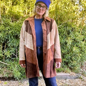 Montevideo leather factory vintage 1980’s brown suede jacket mens or women’s size large