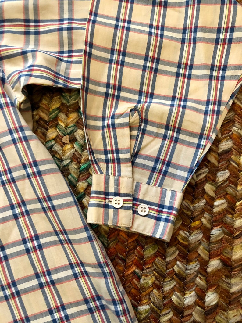 Vintage 1980\u2019s plaid button up women\u2019s size medium