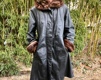 Scandinavian Faux Fur Collared 1980's/90's Vintage Leather Jacket