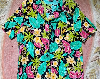 1980’s vintage California crush  floral button up womens size medium/large