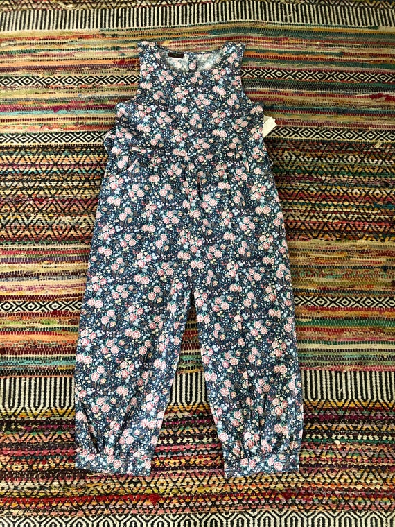 Cutest 1980’s/90’s floral deadstock jumpsuit women