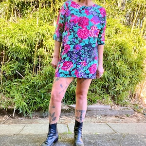 1990’s Genie vintage floral rayon shift dress women’s size medium/large