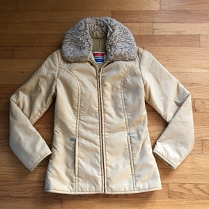 Vintage White Stag 1980’s Sherpa collared puffer ski jacket women’s size xsmall