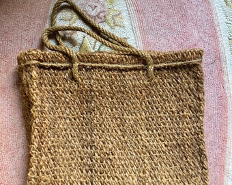 Amazing! 1970’s/80’s vintage Jute sisal  rope handbag, market bag or purse