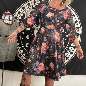 JJ Dean 1970’s/80’s vintage floral semi sheer boho polyester dress women’s size small/medium