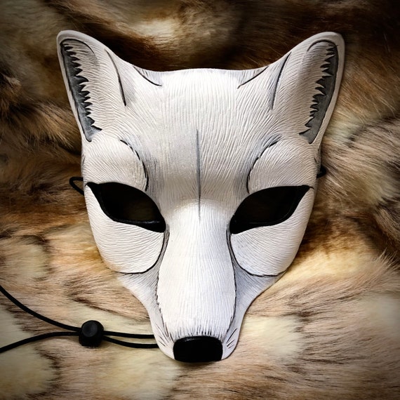 Could you guys please rate my mask? It's my first ever mask that I made and  it's supposed to be an Arctic wolf. ( I know that gear is not necessary to