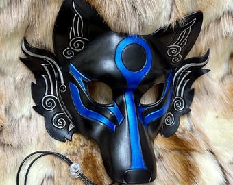 Okami-Wolf-Ledermaske auf Bestellung gefertigt: Japanisches Cosplay-Kostüm