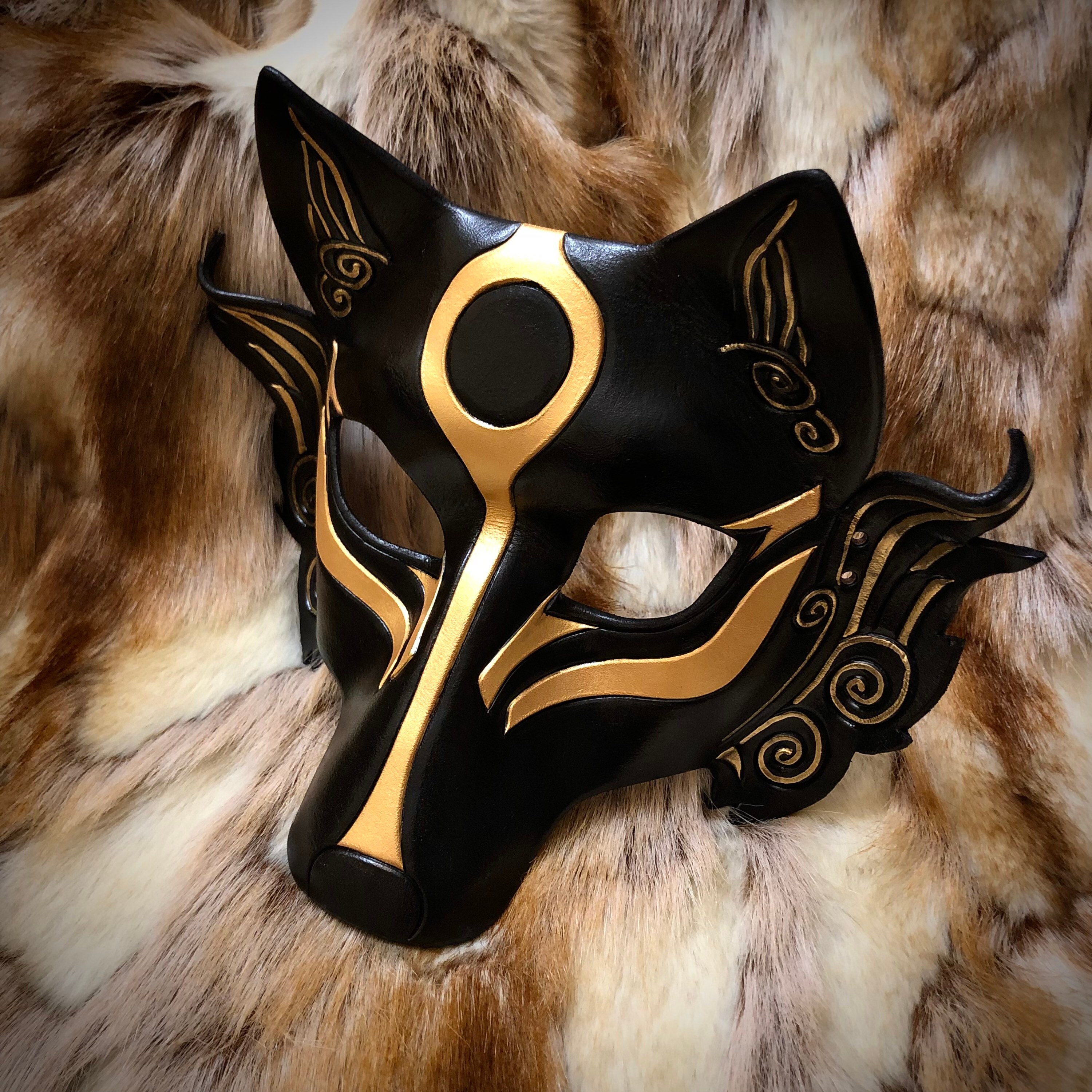 MADE TO ORDER Okami Wolf Leather Mask: Japanese Cosplay Costume - Etsy