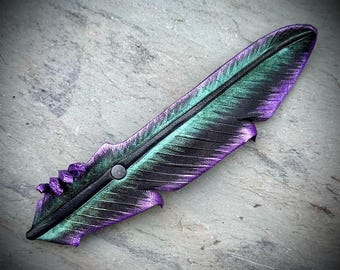 Hutclip mit Rabenlederfeder-Accessoire