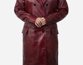 Handgjord vintage vinröd lädertrenchcoat: Dubbelknäppt lammskinnskappa för kvinnor