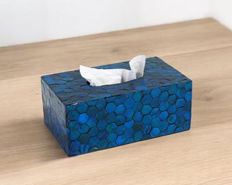 Housse de boîte à mouchoirs en nacre bleue - Incrustation de coquillages rectangulaires avec motif hexagonal, décoration d'intérieur élégante et cadeaux de pendaison de crémaillère uniques