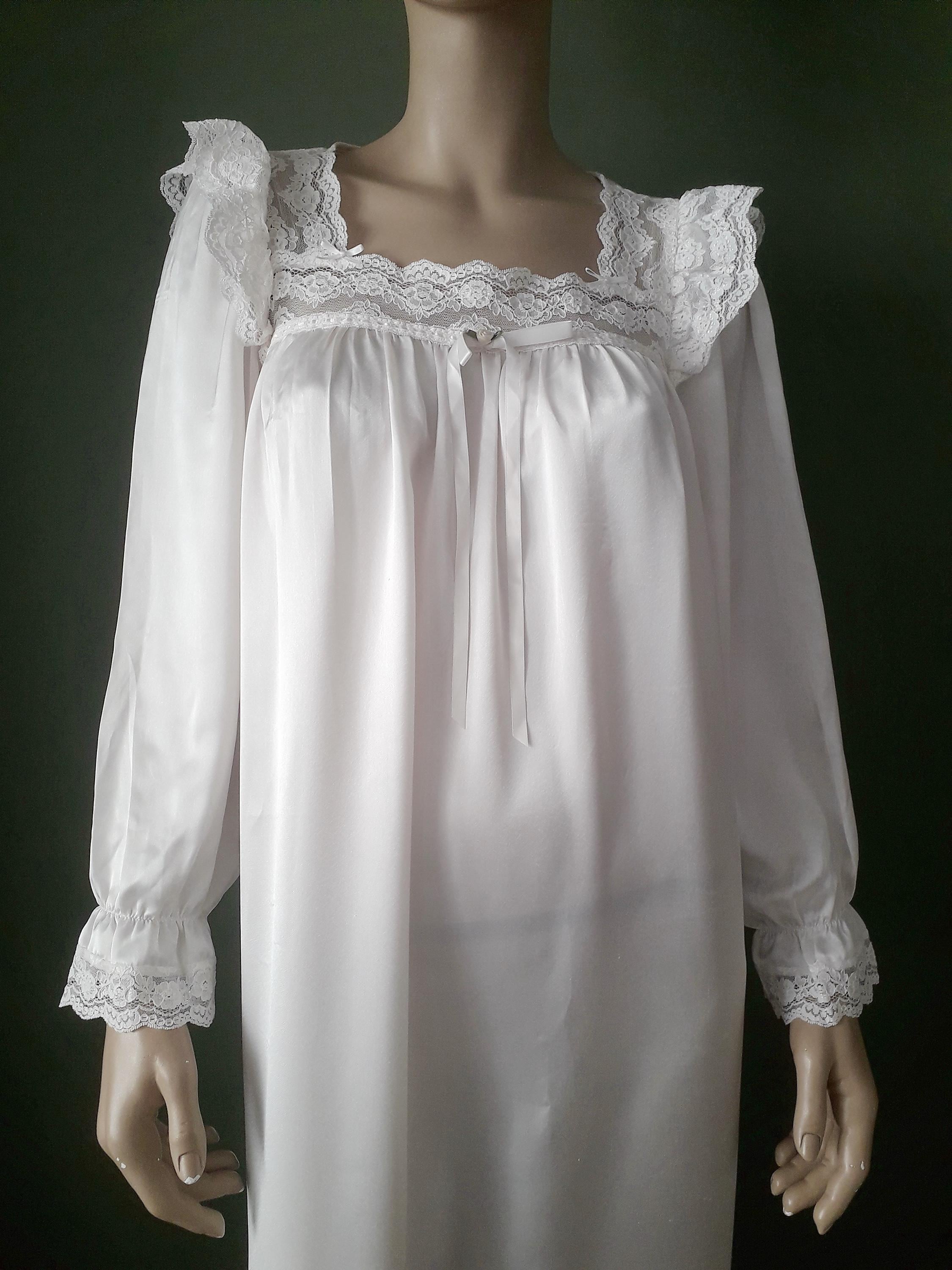 Vintage 80s 90s Nightgown Night Gown ST.MICHAEL Boudoir Long Sleeping Dress Chemise Lace Antique Style Romantic