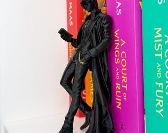 Dark Fantasy Prince Book Nook – Morally Grey Elf Reader Statue, Romantasy Bookshelf Prop