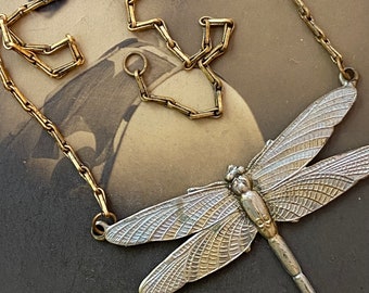 Vintage Necklace Dragonfly Pendant Linked Chain