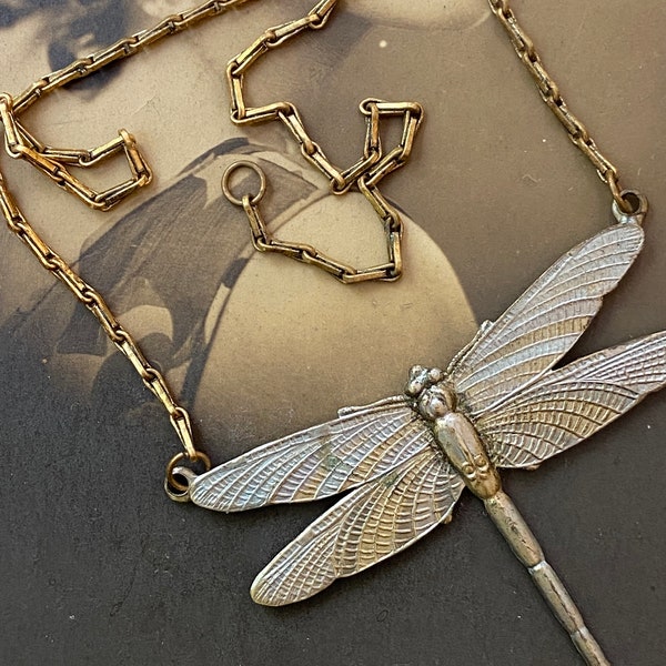 Vintage Necklace Dragonfly Pendant Linked Chain