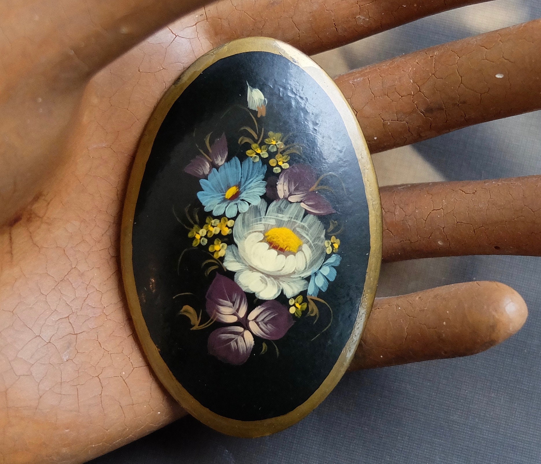 Vintage Hand Painted Russian Brooch Oval Lacquered Wooden Pin Etsy