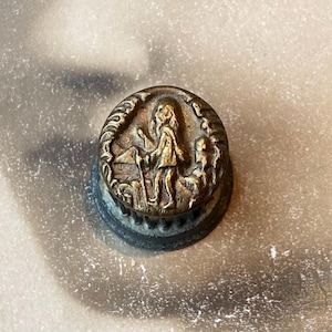 Vintage Button Victorian Picture Button Old Man with Cane Figural