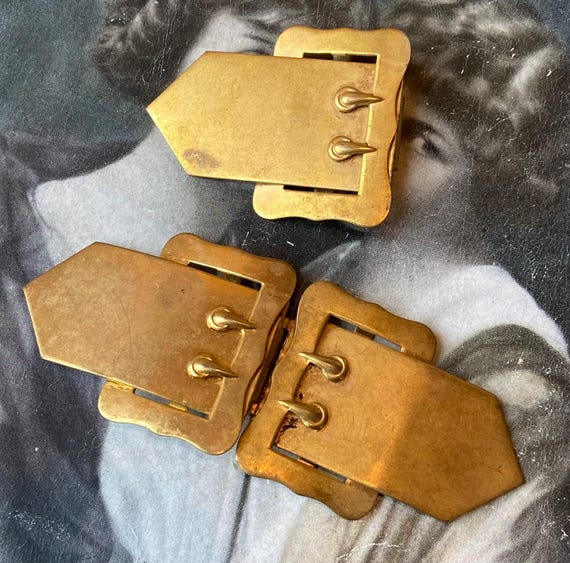 1 Vintage Brass Buckle Two Piece Half Buckle