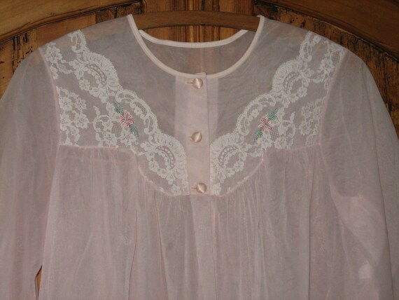 Vintage Shadowline Lingerie Peignoir Robe Nightgow