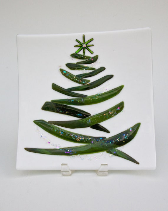 Items similar to Christmas Tree Fused Glass Plate on Etsy