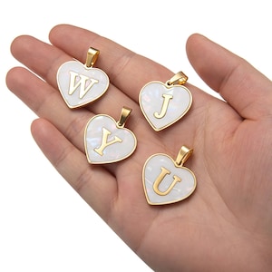 1 colgante de acero inoxidable con forma de corazón y letras del alfabeto para pulseras, collares, accesorios para hacer joyas, venta al por mayor