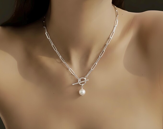 Silver Toggle Pearl Necklace | flat paperclip chain