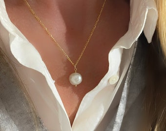 Single Pearl Gold Necklace | 14K gold filled | minimalist jewelry |