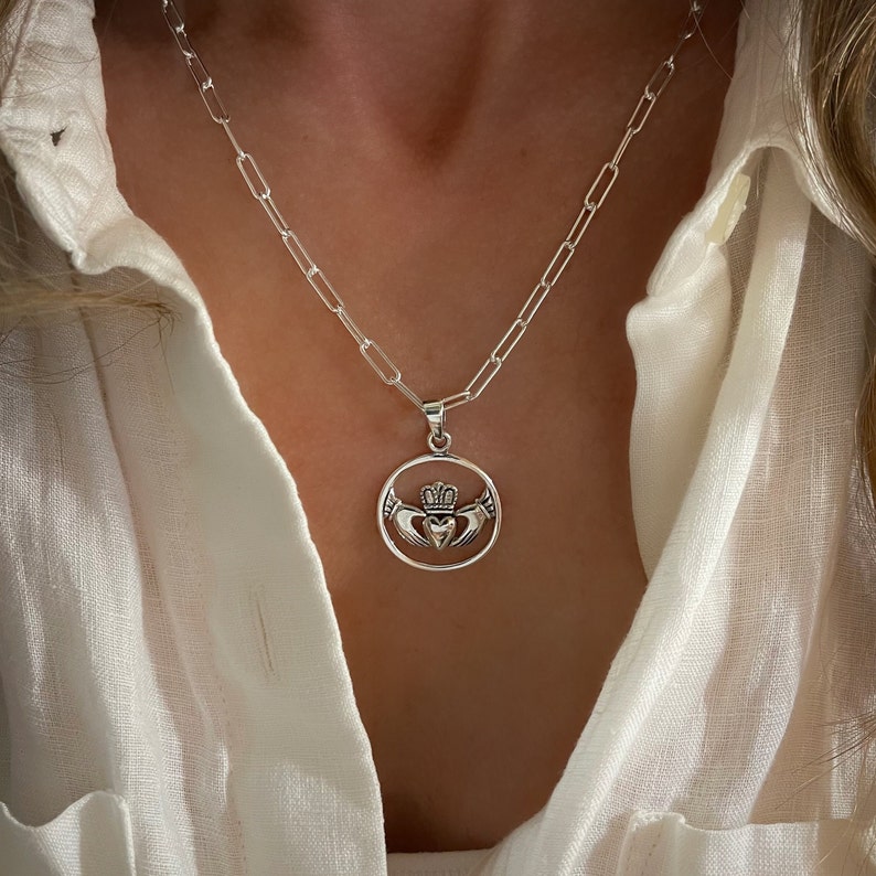 Silver Round Claddagh Pendant Necklace Paperclip Chain 925 Sterling