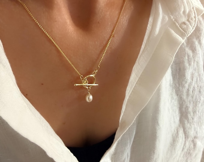 Gold Toggle Pearl Necklace | 14k gold filled chain | vermeil clasp