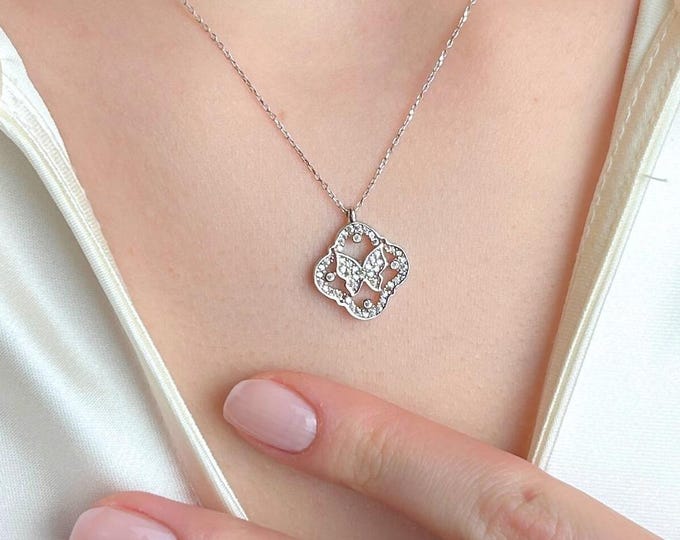 Butterfly Necklace for Women, Dainty Pendant Gift for Her, Silver Sparkle Jewelry, Birthday Gift Wife, Elegant Butterfly Charm Necklace