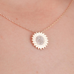 14k solid gold Sonnenblume Halskette, Sonnenblume Anhänger, Schmuck für jeden Tag, Blumen Halskette, Frauen Halsketten, Geschenk für sie, Sommer Schmuck