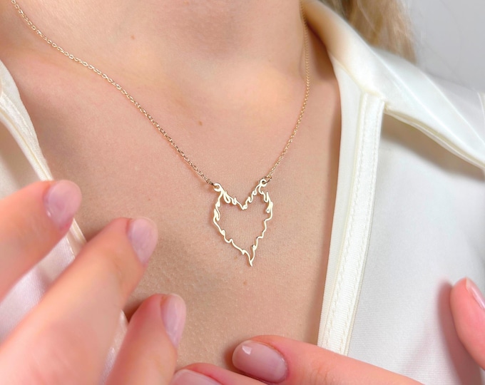 Gold Flame Heart Necklace, Burning Love Pendant, Edgy Fire Heart Jewelry, Minimalist Gothic Pendant, Dainty Gold Necklace, Gift for Her