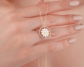 Daisy Pendant in Yellow Gold Necklace, Flower Necklace, Enamel Charm for Women, Gift for Her, Anniversary Gift