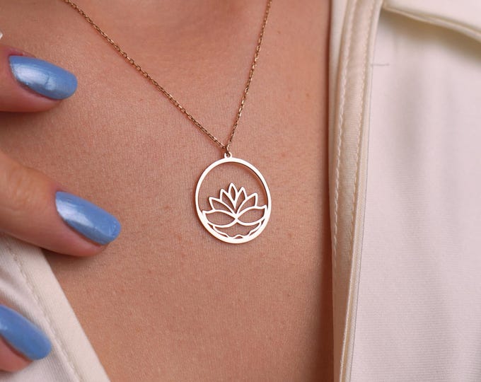 Minimalist Lotus Flower Necklace