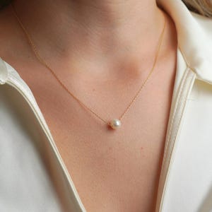 Single Pearl Necklace, Bridal Jewelry, Freshwater Pearl Pendant, Wedding Jewelry, Minimalist Round Necklace Silver, Bridesmaid Gift