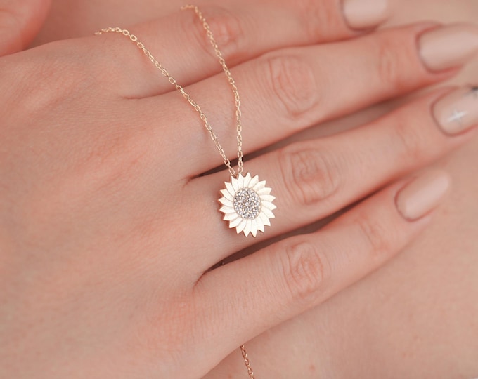 Gold Sunflower Pendant Necklace
