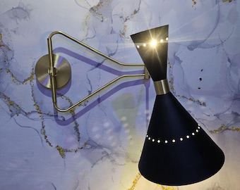 Lámpara de pared italiana de latón de mediados de siglo: estilo Stilnovo ajustable, iluminación de estilo vintage