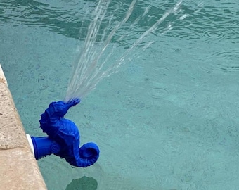 Aireador de piscina Seahorse – Chorro decorativo de retorno para piscina – Conexión de 3/4” – Mejora para piscinas de jardín