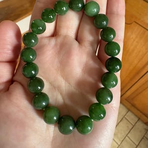 Certified 9.5mm green jade bracelet, Natural Jade, Nephrite Jade, green Jade, bracelet