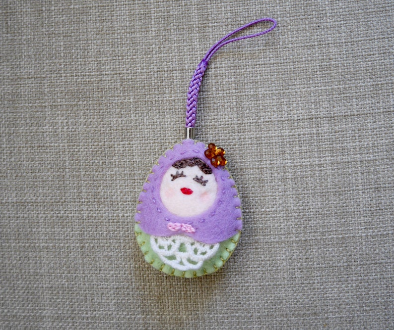 Happy Matryoshka Felt Hanging Decoration Small Size,Felt Doll, Felt Doll Keychain, Felt Matryoshka, Felt Ornament, Christmas Decoration image 2