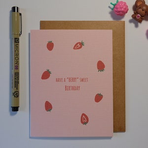 Süße Geburtstagskarte mit Erdbeeren - Perfekt für süße Feste | Alles Gute zum Geburtstag Grußkarte |