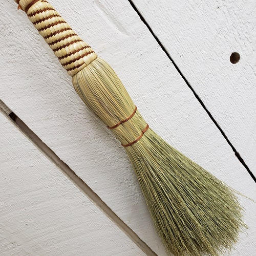 Balai de cabine, Besom, Havencroft, balai tout naturel attaché à la main, balai de foyer de maïs sur manche en bois dur récolté de manière durable