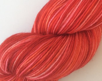 Be my Valentinel - hand dyed yarn 3.5 oz 437 yds