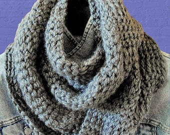 Moebius Cowl. Crochet Pattern. Eternity Long Length. Unisex. Chunky Weight. Great Texture.