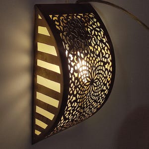 applique marocaine en laiton, lampe murale en bronze, applique argentée , lampe murale en cuivre, lampe murale rectangulaire,applique fleur