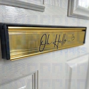 Pixel Printworks | 「Oh Hello」ビニールレターボックスステッカー – 魅力的で耐候性