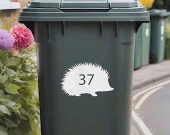 Spersonalizowana naklejka na kosz na śmieci – naklejka winylowa z motywem jeża i numerem domu (opakowanie 1, 2, 3 lub 4 szt.)