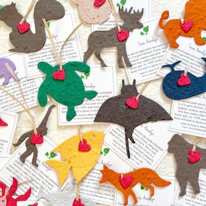 Más de 10 animales de papel con semillas (variedades) con corazones y tarjetas personalizadas.