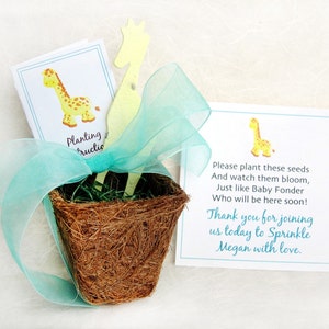 12 Giraffe Baby Shower Favors Flower Pots - Semilla Paper Giraffes Zoo Baby Shower Favors - Pale Yellow Aqua y más