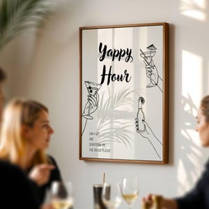 Yappy Hour 面白いカクテルアートプリント ハッピーアワー ウォールアート バーカート装飾 パーティードリンクサイン ホームバー ウォールアート 印刷可能